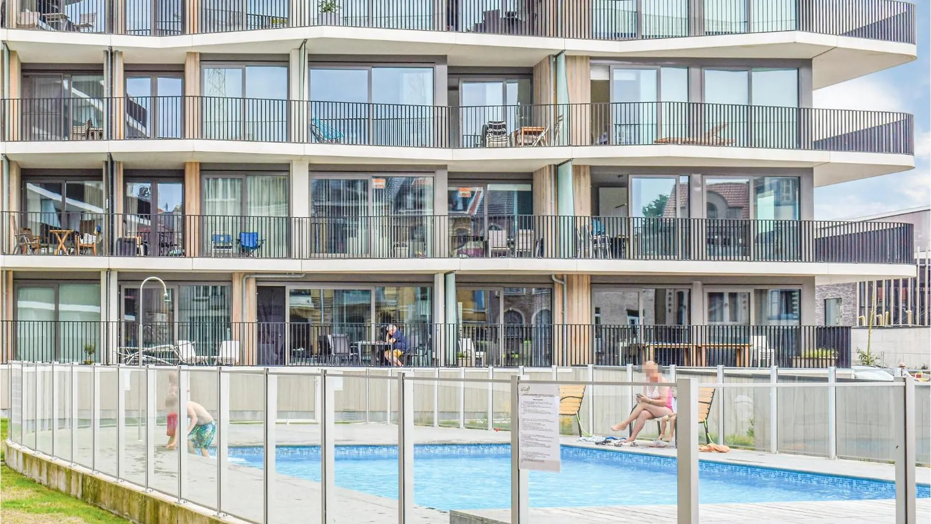 Residentie Crystal Apartment Ostend